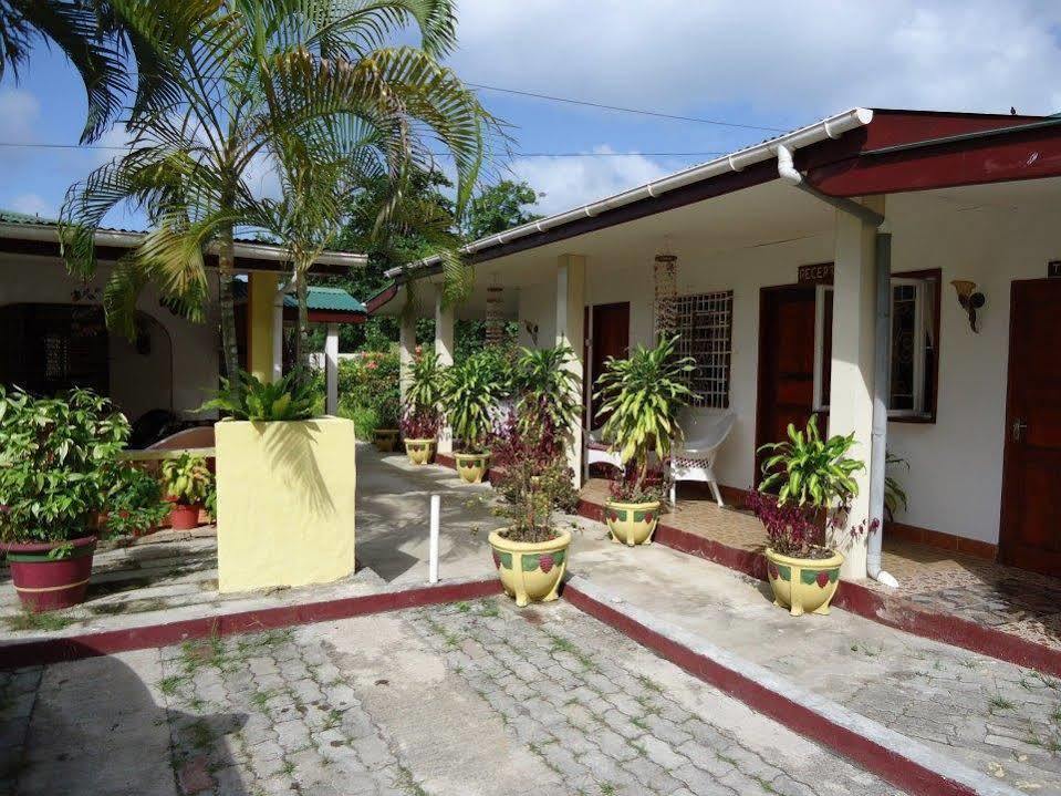 Chez May Paule Anse Volbert Village  Exterior photo